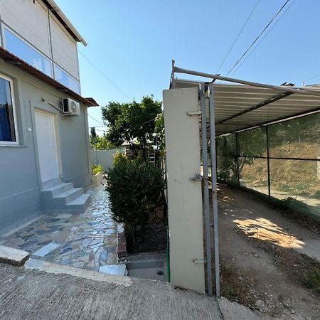 Miri Apartments Sarande Exterior photo