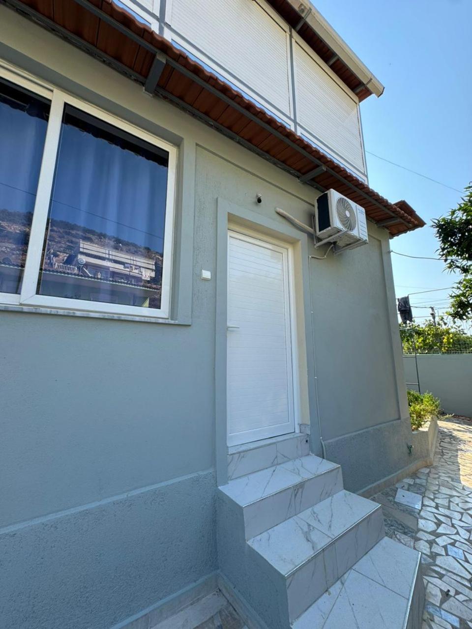 Miri Apartments Sarande Exterior photo