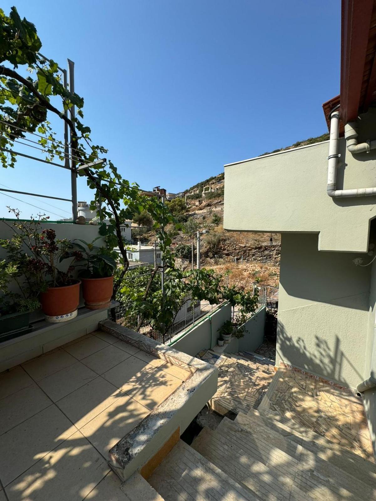 Miri Apartments Sarande Exterior photo