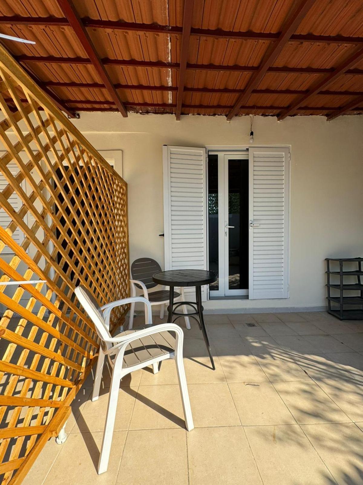 Miri Apartments Sarande Exterior photo